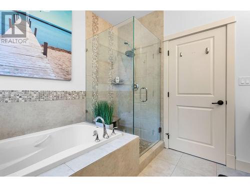 13192 Cliffstone Court, Lake Country, BC - Indoor Photo Showing Bathroom