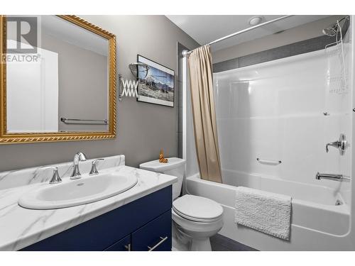 13192 Cliffstone Court, Lake Country, BC - Indoor Photo Showing Bathroom