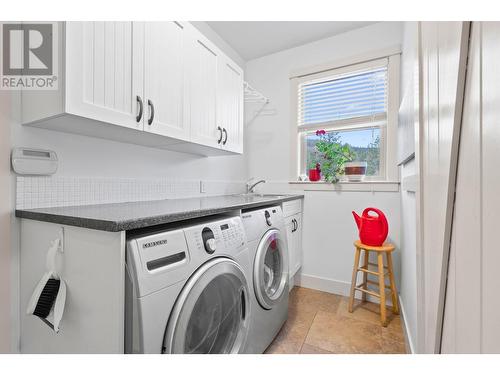 13192 Cliffstone Court, Lake Country, BC - Indoor Photo Showing Laundry Room