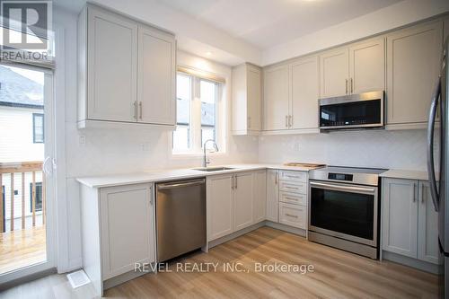 40 - 55 Tom Brown Drive, Brant, ON - Indoor Photo Showing Kitchen