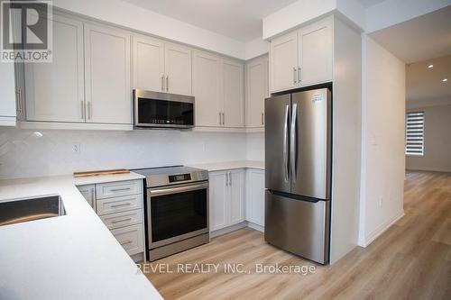 40 - 55 Tom Brown Drive, Brant, ON - Indoor Photo Showing Kitchen