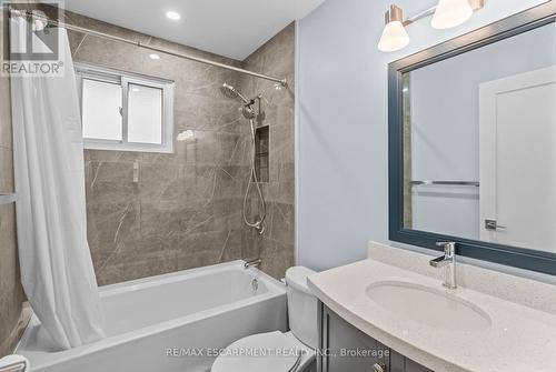 1295 Fennell Avenue E, Hamilton, ON - Indoor Photo Showing Bathroom