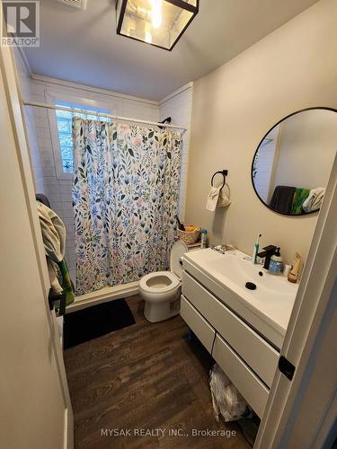 41-43 Albert Street, Hamilton, ON - Indoor Photo Showing Bathroom