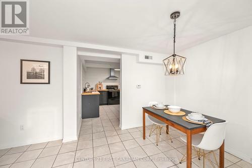 966 Princess Avenue, London, ON - Indoor Photo Showing Kitchen