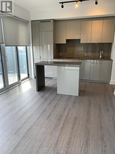 3610 - 7 Grenville Street, Toronto, ON - Indoor Photo Showing Kitchen