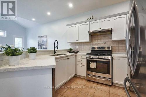 1754 Silver Maple Drive, Pickering, ON - Indoor Photo Showing Kitchen With Stainless Steel Kitchen With Double Sink With Upgraded Kitchen