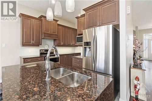 2660 Chamberland North Street, Rockland, ON - Indoor Photo Showing Kitchen With Double Sink With Upgraded Kitchen