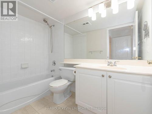 903 - 399 South Park Road, Markham, ON - Indoor Photo Showing Bathroom