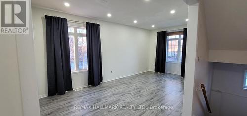 15 Oakmoor Lane, Markham, ON - Indoor Photo Showing Other Room