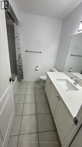 15 Oakmoor Lane, Markham, ON - Indoor Photo Showing Bathroom