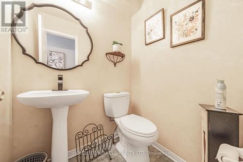 5160 Boardwalk Drive, Mississauga, ON - Indoor Photo Showing Bathroom