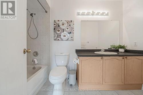 5160 Boardwalk Drive, Mississauga, ON - Indoor Photo Showing Bathroom