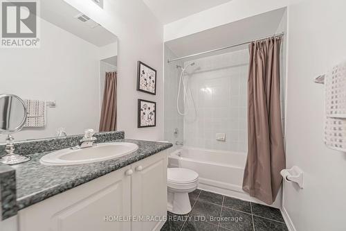 5160 Boardwalk Drive, Mississauga, ON - Indoor Photo Showing Bathroom