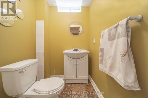 5160 Boardwalk Drive, Mississauga, ON - Indoor Photo Showing Bathroom