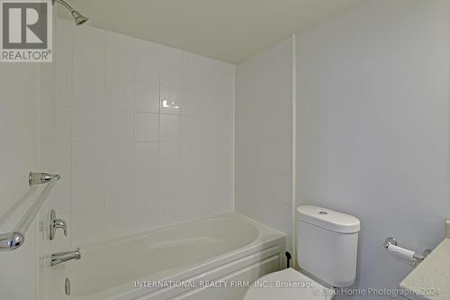 Th9 - 145 Long Branch Avenue, Toronto, ON - Indoor Photo Showing Bathroom