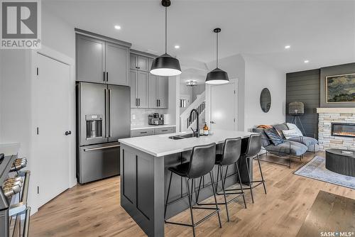 370 Chelsom Manor, Saskatoon, SK - Indoor Photo Showing Kitchen With Upgraded Kitchen