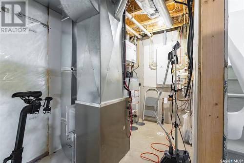 370 Chelsom Manor, Saskatoon, SK - Indoor Photo Showing Basement