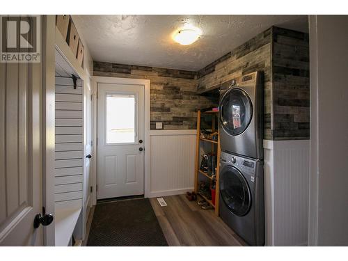 1608 95 Avenue, Dawson Creek, BC - Indoor Photo Showing Laundry Room