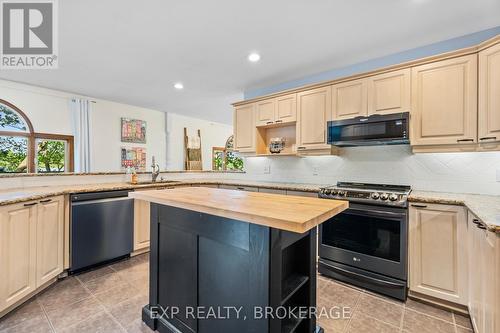 1403A Everett Lane, South Frontenac, ON - Indoor Photo Showing Kitchen With Upgraded Kitchen