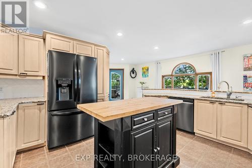 1403A Everett Lane, South Frontenac, ON - Indoor Photo Showing Kitchen