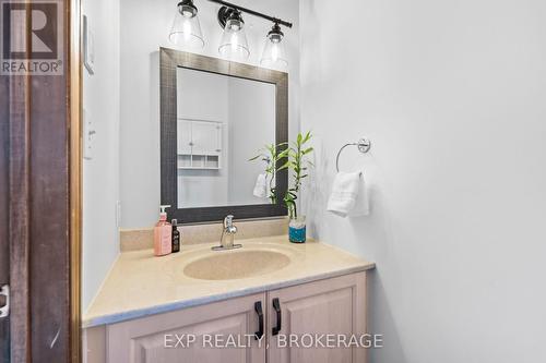 1403A Everett Lane, South Frontenac, ON - Indoor Photo Showing Bathroom