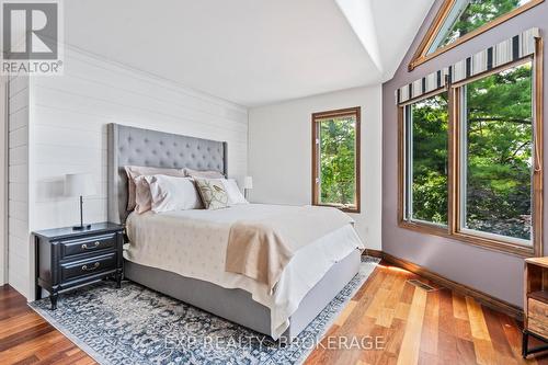 1403A Everett Lane, South Frontenac, ON - Indoor Photo Showing Bedroom