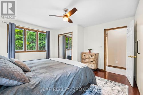 1403A Everett Lane, South Frontenac, ON - Indoor Photo Showing Bedroom