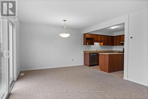 115 Templewood Drive, Kitchener, ON - Indoor Photo Showing Kitchen