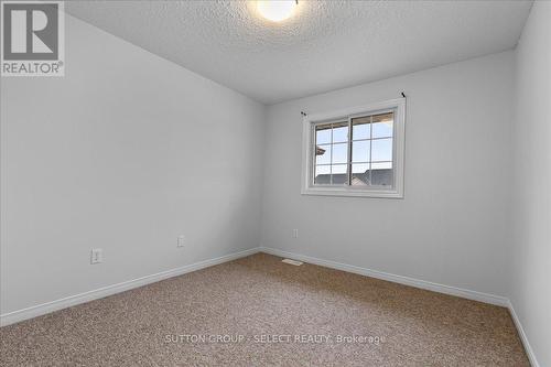 115 Templewood Drive, Kitchener, ON - Indoor Photo Showing Other Room