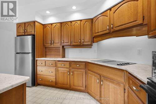 143 Wychwood Place, London, ON - Indoor Photo Showing Kitchen