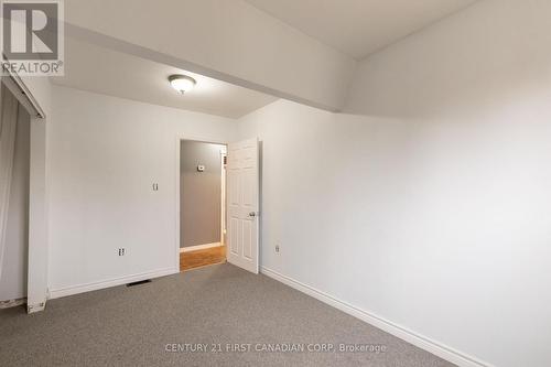 12 Davis Street, Central Elgin (Lynhurst), ON - Indoor Photo Showing Other Room