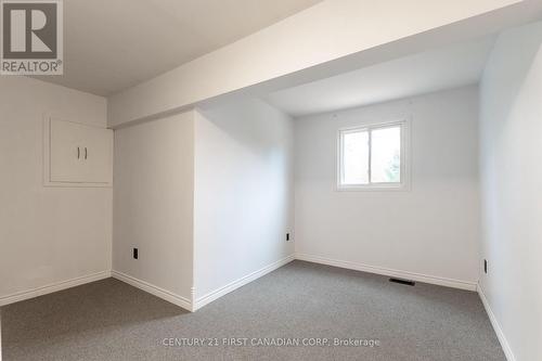 12 Davis Street, Central Elgin (Lynhurst), ON - Indoor Photo Showing Other Room