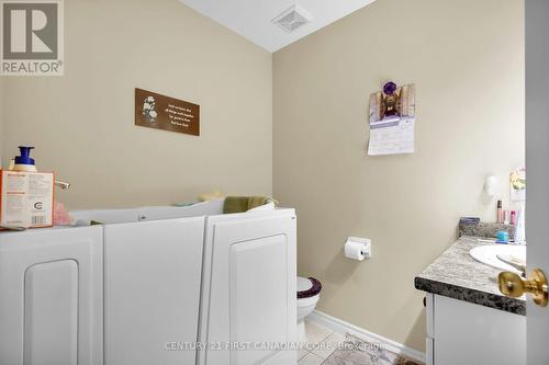 568 Thistlewood Drive, London, ON - Indoor Photo Showing Laundry Room