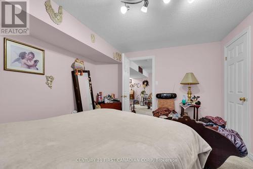 568 Thistlewood Drive, London, ON - Indoor Photo Showing Bedroom