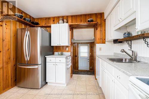 259 Mcewen Drive, Kingston (City Southwest), ON - Indoor Photo Showing Kitchen