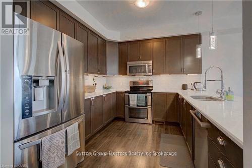 716 Newmarket Lane, Kingston (East Of Sir John A. Blvd), ON - Indoor Photo Showing Kitchen With Stainless Steel Kitchen With Upgraded Kitchen