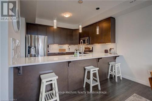 716 Newmarket Lane, Kingston (East Of Sir John A. Blvd), ON - Indoor Photo Showing Kitchen With Stainless Steel Kitchen With Upgraded Kitchen