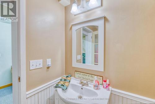 409 Red Cedar Point Road, Stone Mills, ON - Indoor Photo Showing Bathroom