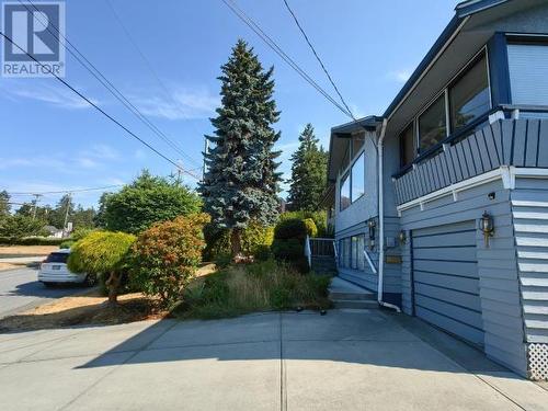 3298 Vananda Ave, Powell River, BC - Outdoor