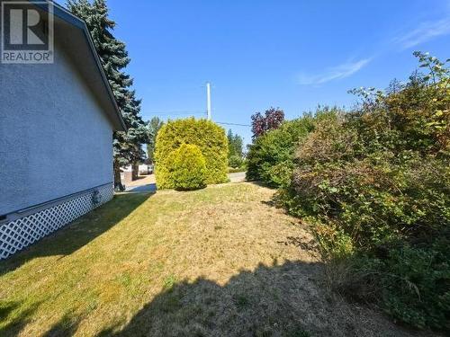 3298 Vananda Ave, Powell River, BC - Outdoor