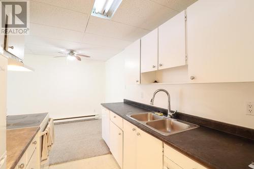 1410 Penticton Avenue Unit# 312, Penticton, BC - Indoor Photo Showing Kitchen With Double Sink