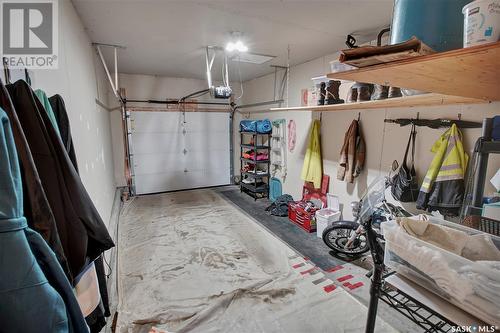 12 515 Centennial Boulevard, Warman, SK - Indoor Photo Showing Garage