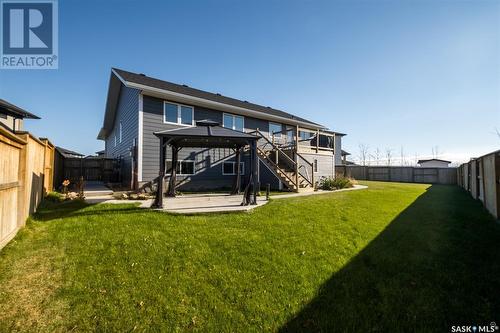 11 Wickens Place, Prince Albert, SK - Outdoor