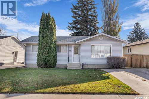 27 Galbraith Crescent, Saskatoon, SK - Outdoor