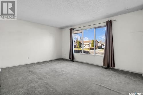 27 Galbraith Crescent, Saskatoon, SK - Indoor Photo Showing Other Room