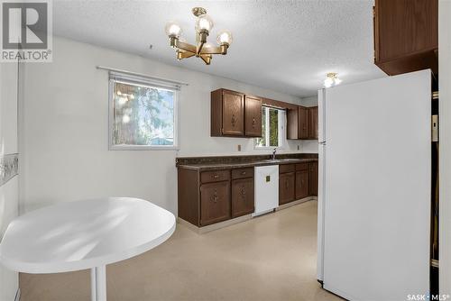 27 Galbraith Crescent, Saskatoon, SK - Indoor Photo Showing Bathroom