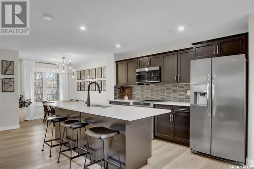 4624 James Hill Road, Regina, SK - Indoor Photo Showing Kitchen With Upgraded Kitchen