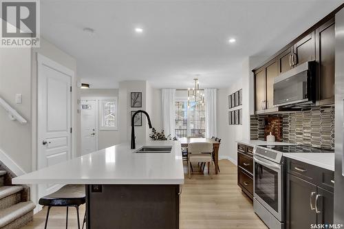 4624 James Hill Road, Regina, SK - Indoor Photo Showing Kitchen With Upgraded Kitchen