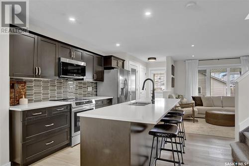 4624 James Hill Road, Regina, SK - Indoor Photo Showing Kitchen With Upgraded Kitchen