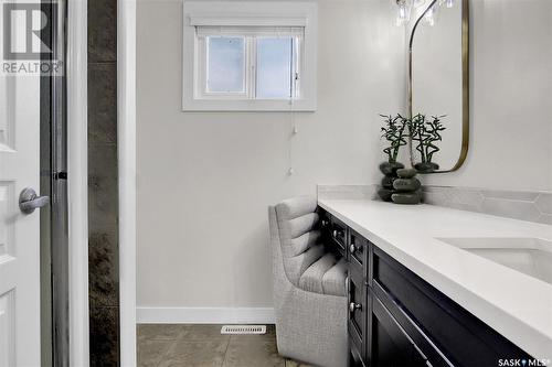 4624 James Hill Road, Regina, SK - Indoor Photo Showing Bathroom